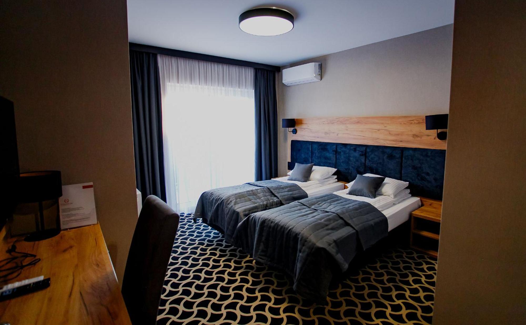 Hotel Coloseum Jarosław 外观 照片