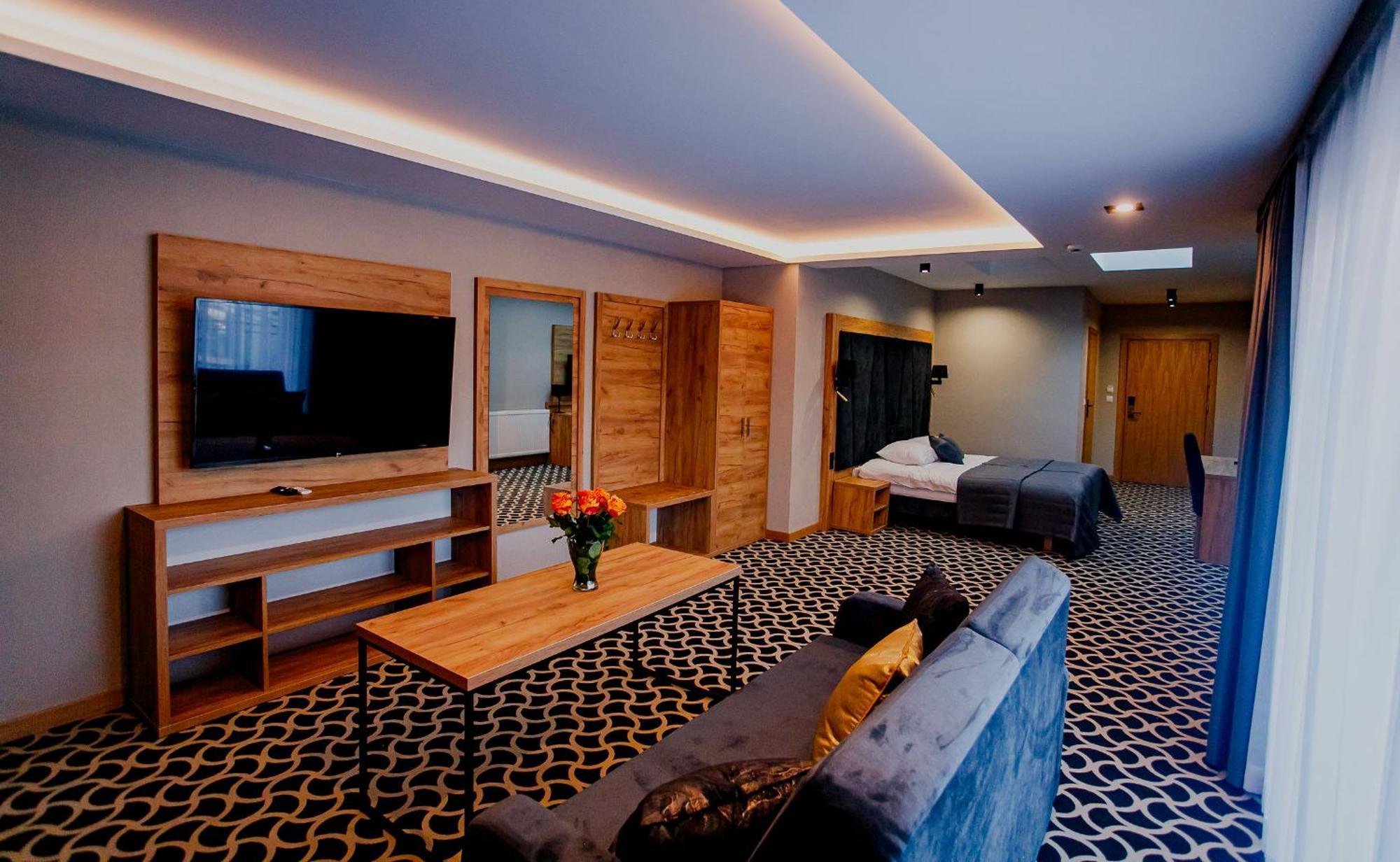 Hotel Coloseum Jarosław 外观 照片