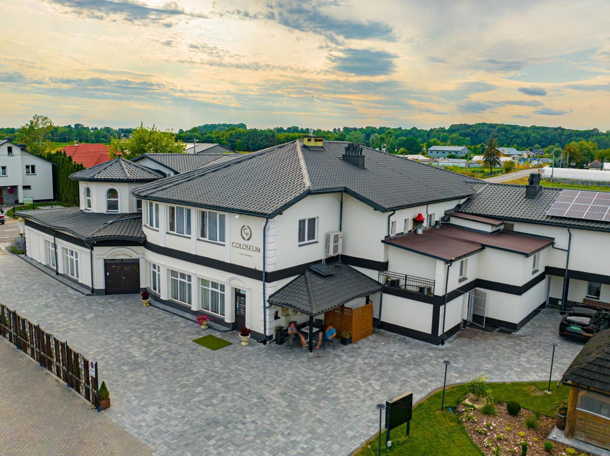 Hotel Coloseum Jarosław 外观 照片