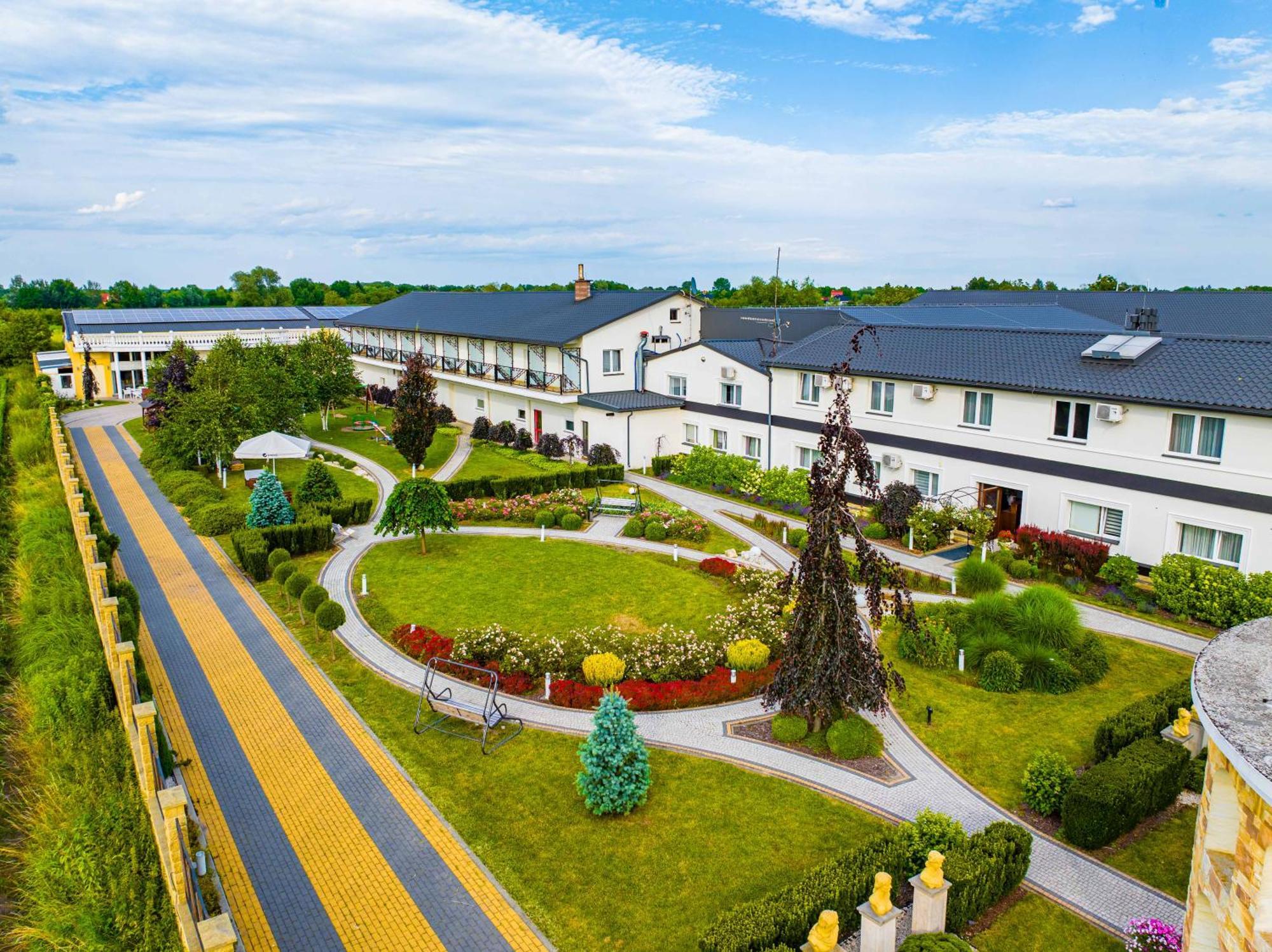 Hotel Coloseum Jarosław 外观 照片