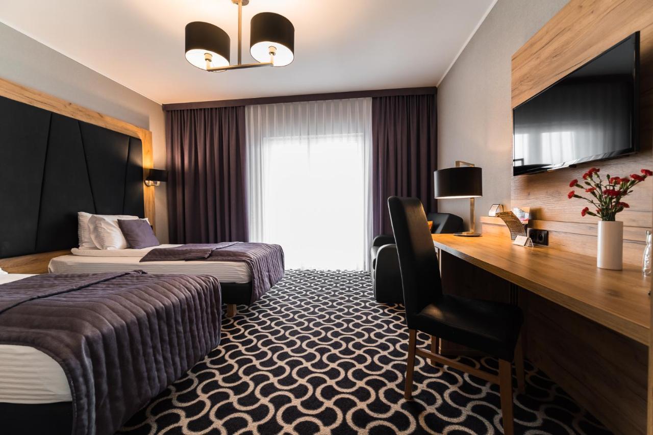 Hotel Coloseum Jarosław 外观 照片