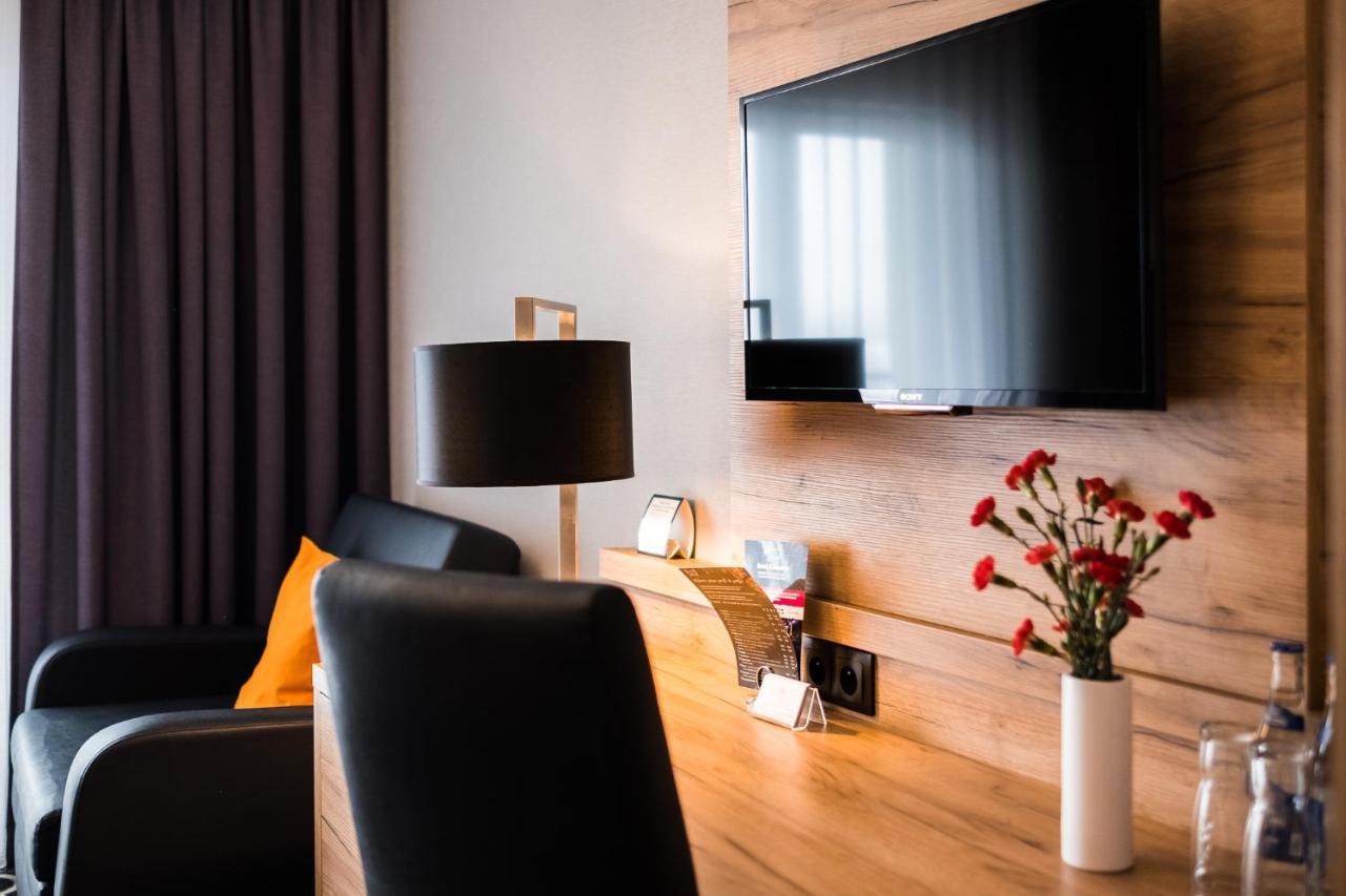 Hotel Coloseum Jarosław 外观 照片