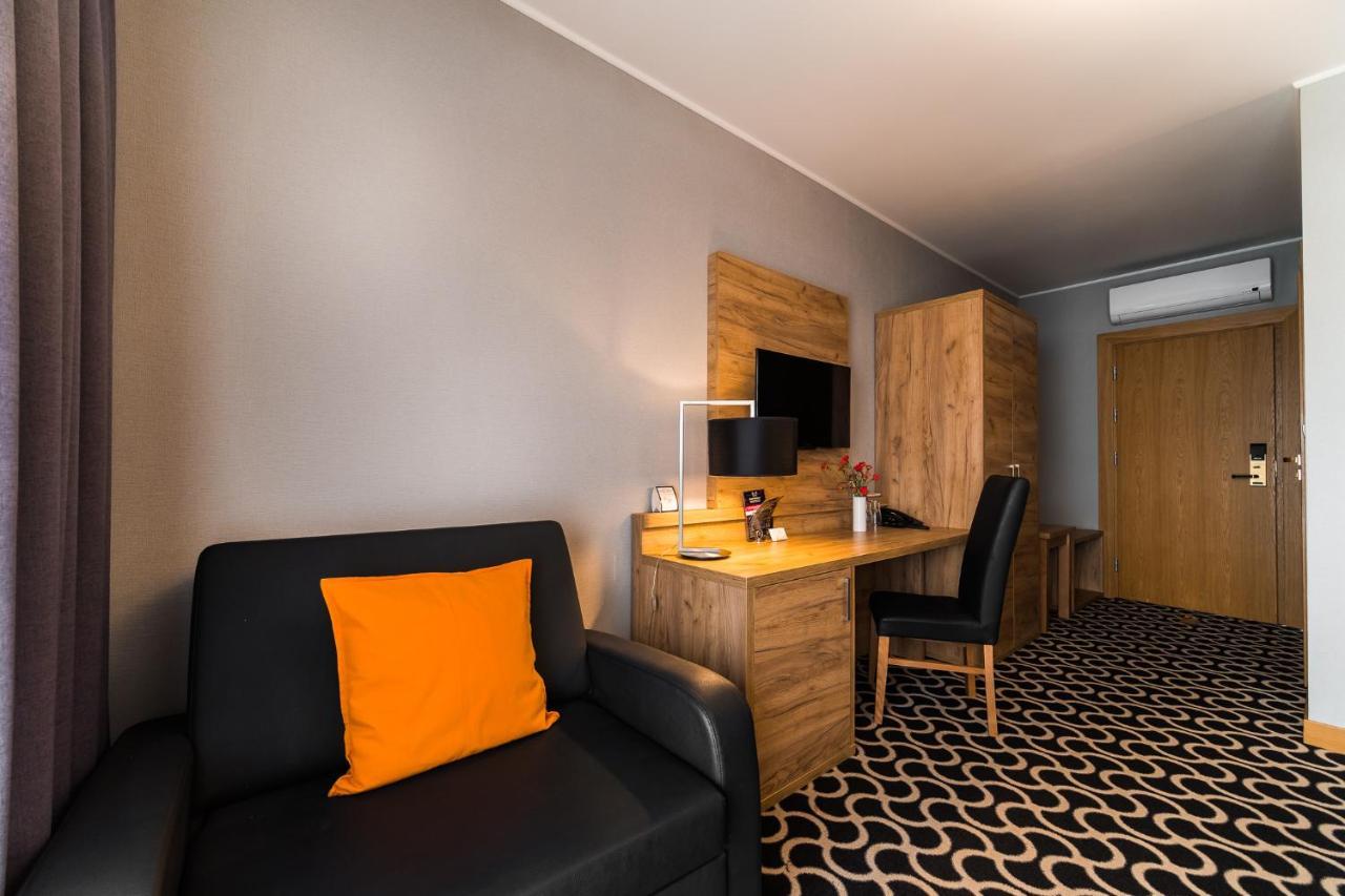 Hotel Coloseum Jarosław 外观 照片