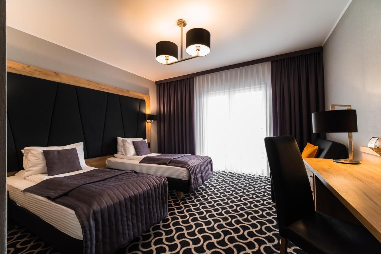 Hotel Coloseum Jarosław 外观 照片