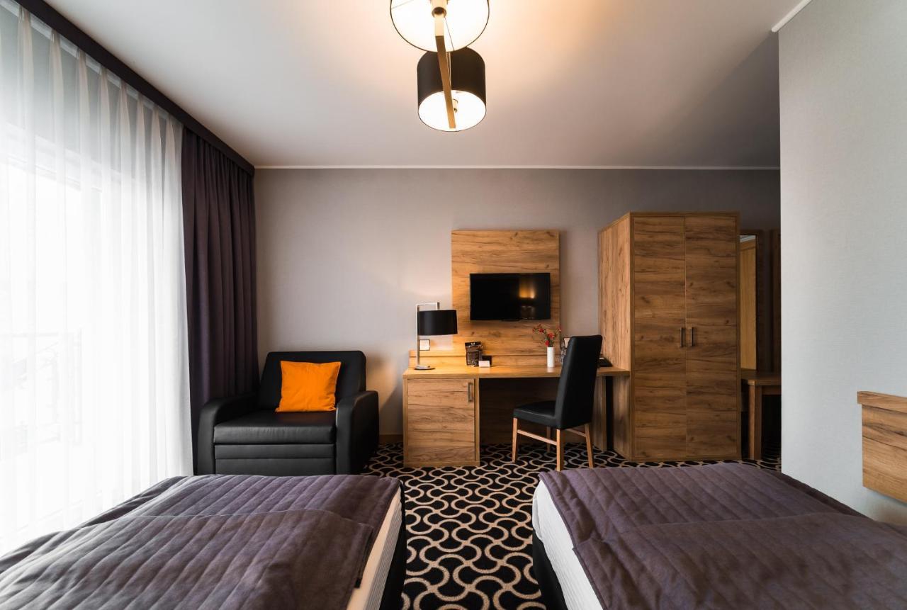 Hotel Coloseum Jarosław 外观 照片
